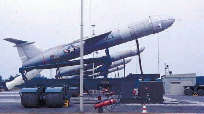 Ракеты TM-76A Mace на боевом дежурстве. Авиабаза Hahn, ФРГ